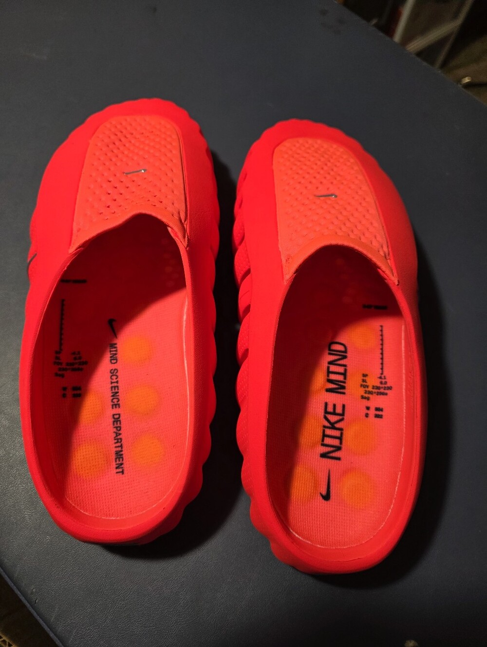 Nike Mind 001 Red Slip-On Perforated Clog Size 10m, New. - Picture 2 of 7